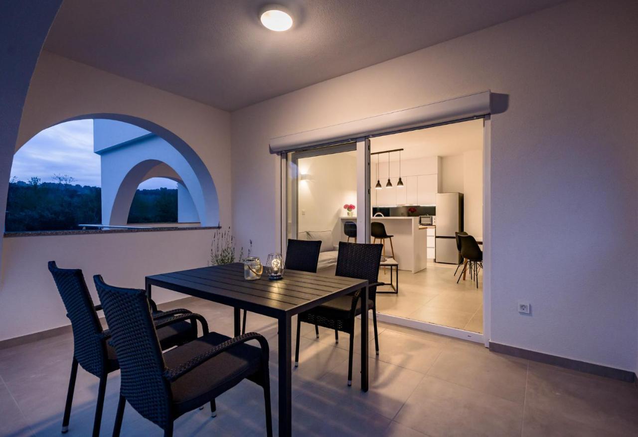 Apartmani Villa Zora Лопар Екстер'єр фото