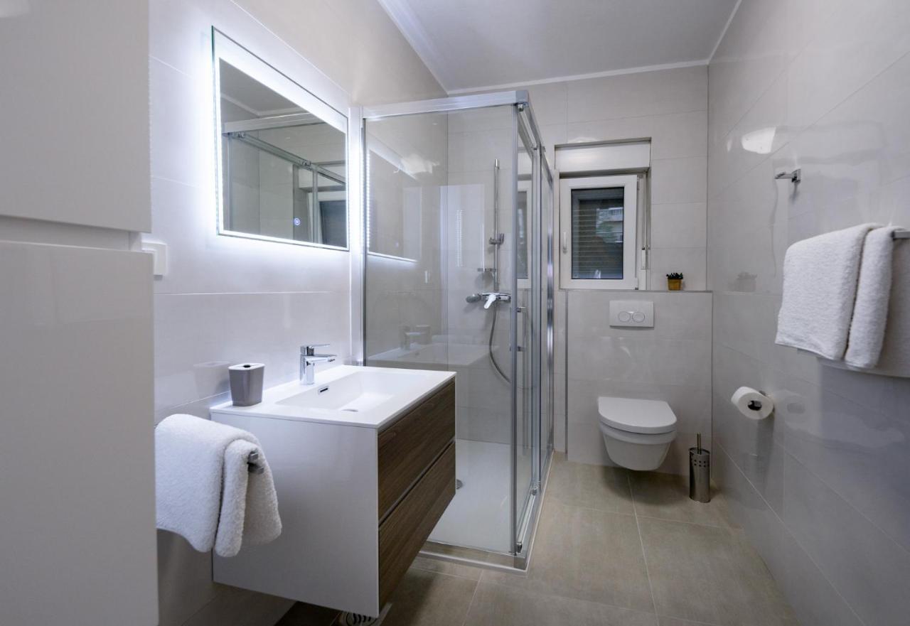 Apartmani Villa Zora Лопар Екстер'єр фото