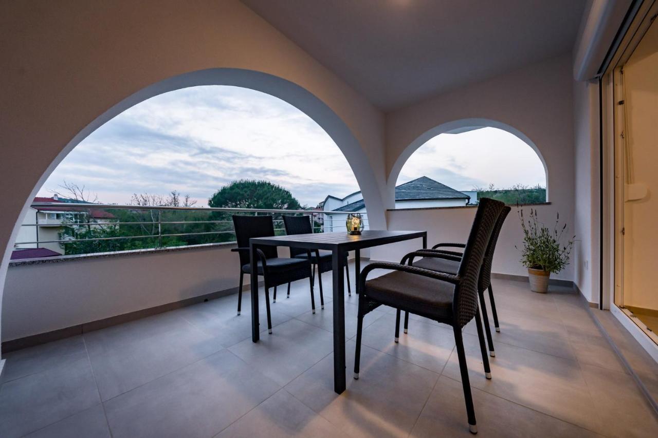 Apartmani Villa Zora Лопар Екстер'єр фото