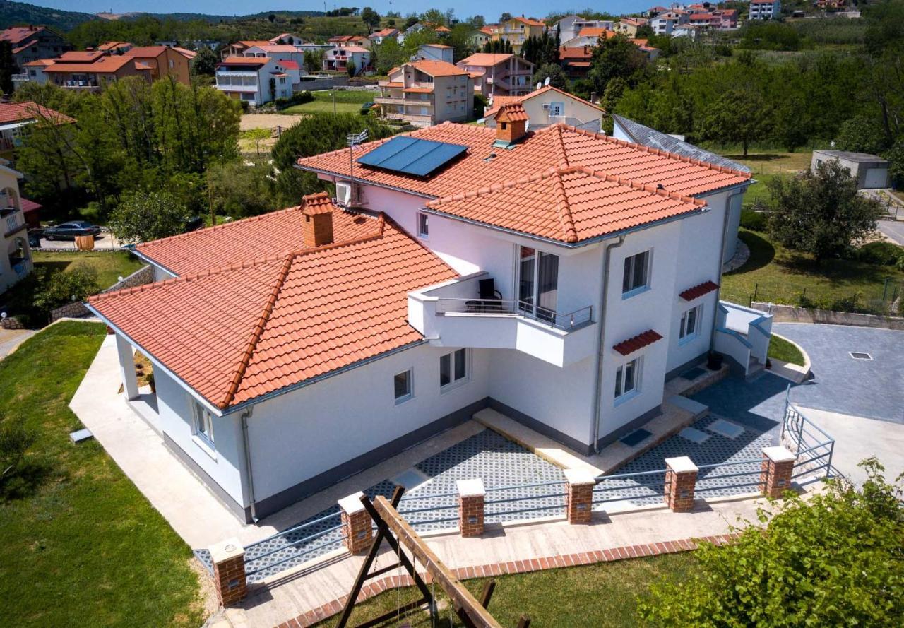 Apartmani Villa Zora Лопар Екстер'єр фото